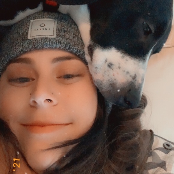 Meet your Posher, Jules - Picture 1 of 1